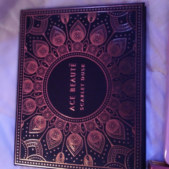 Makeup - Picture 7 of 8